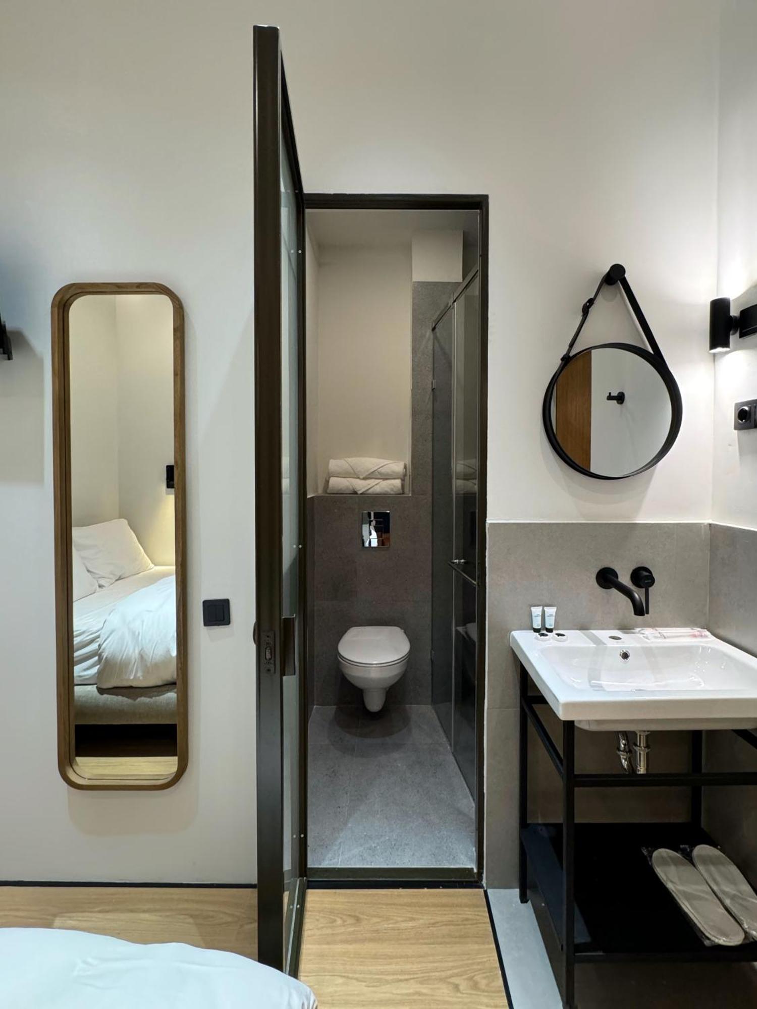 Mosh Mosh Boutique Hotel Almaty Eksteriør bilde